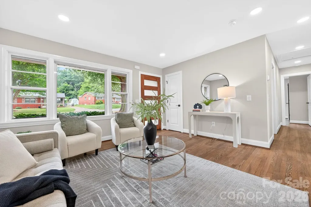 1434 Waddell Street Charlotte NC 28216