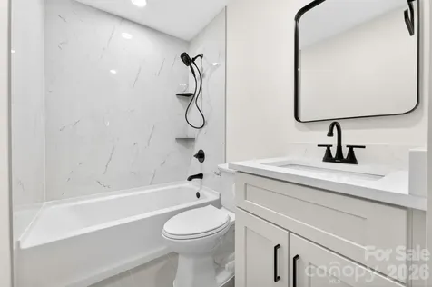 1434 Waddell Street Charlotte NC 28216