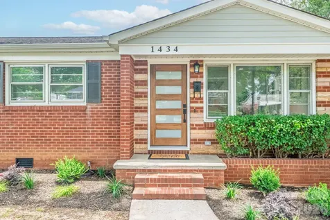 1434 Waddell Street Charlotte NC 28216