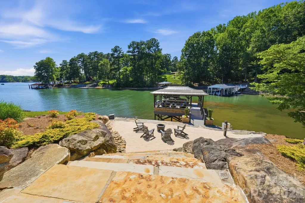 106 Norcross Lane Mooresville NC 28117