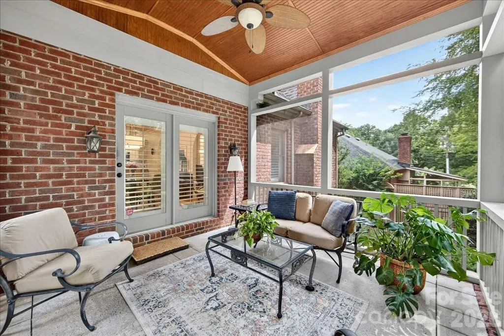 6784 Lynrose Court Charlotte NC 28226