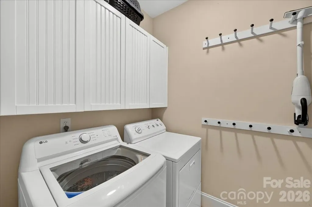 6784 Lynrose Court Charlotte NC 28226