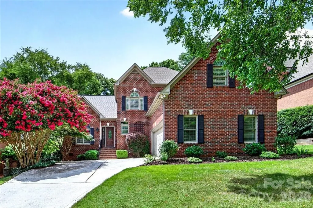 6784 Lynrose Court Charlotte NC 28226