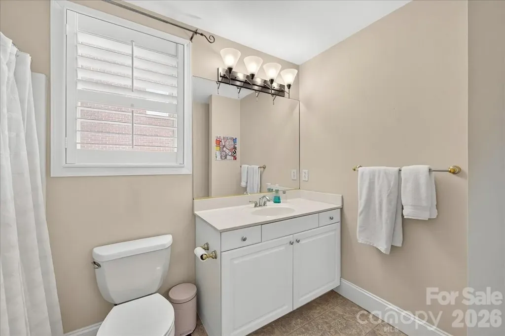 6784 Lynrose Court Charlotte NC 28226
