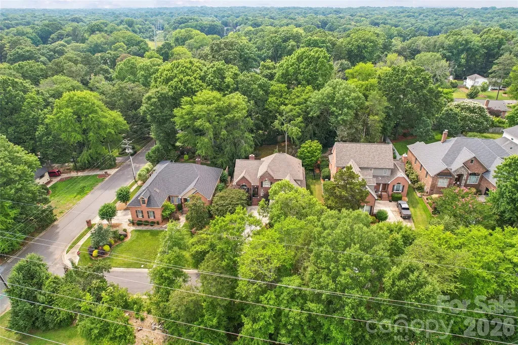 6784 Lynrose Court Charlotte NC 28226