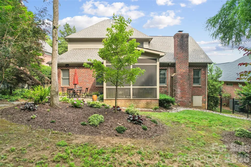 6784 Lynrose Court Charlotte NC 28226