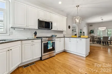 6784 Lynrose Court Charlotte NC 28226