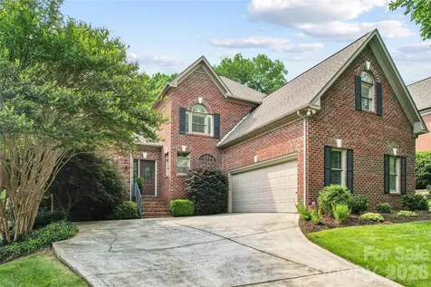 6784 Lynrose Court Charlotte NC 28226