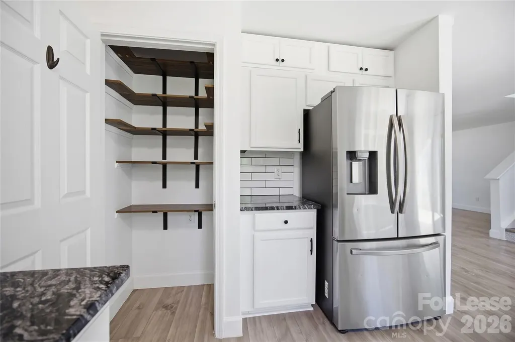 8502 Appledale Drive Charlotte NC 28262