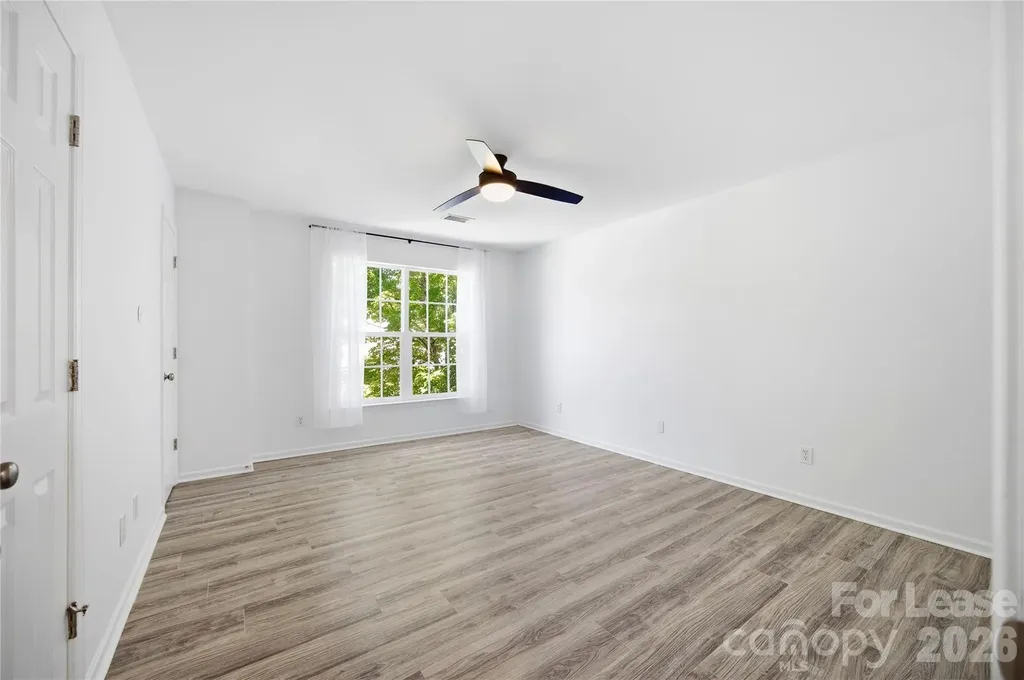 8502 Appledale Drive Charlotte NC 28262