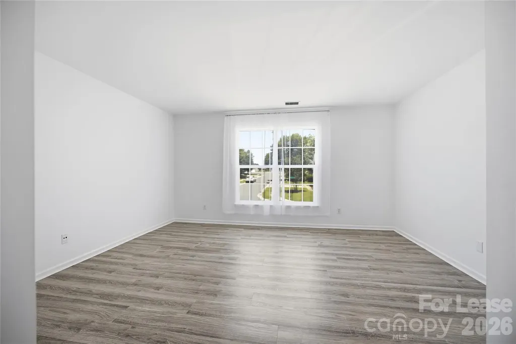 8502 Appledale Drive Charlotte NC 28262