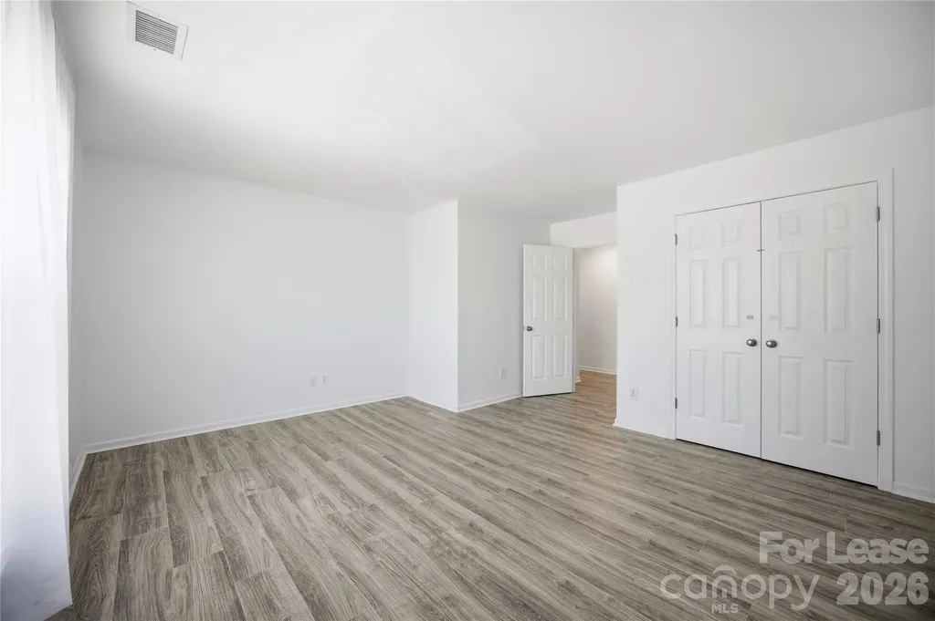 8502 Appledale Drive Charlotte NC 28262
