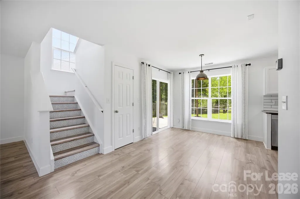 8502 Appledale Drive Charlotte NC 28262