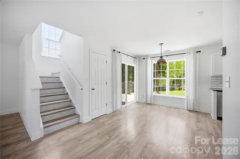 8502 Appledale Drive Charlotte NC 28262