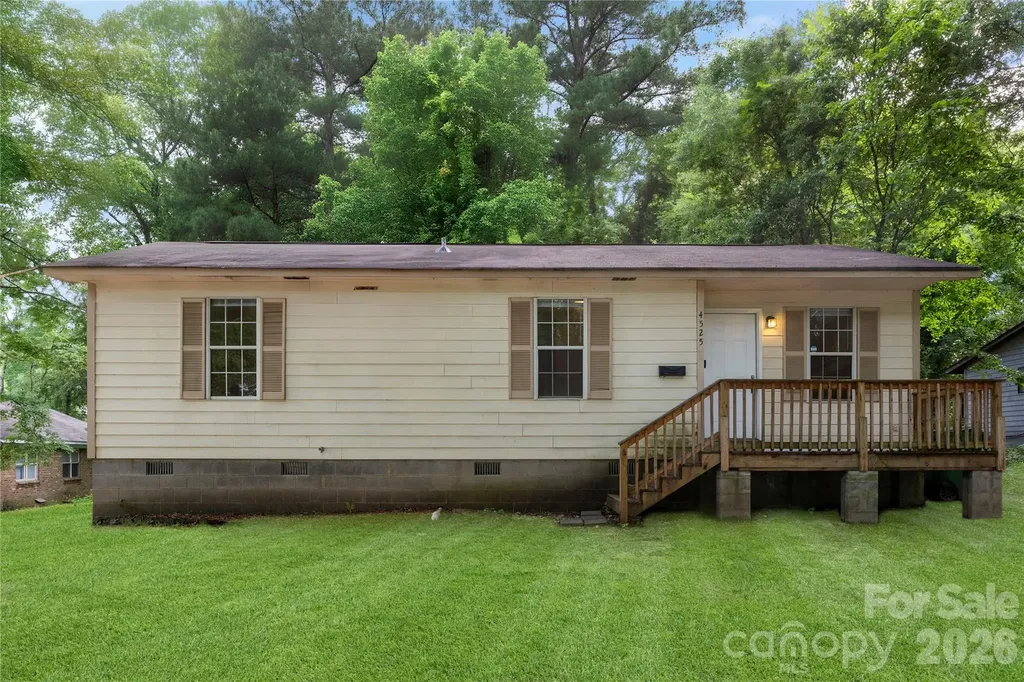 4525 Rolling Hill Drive Charlotte NC 28213