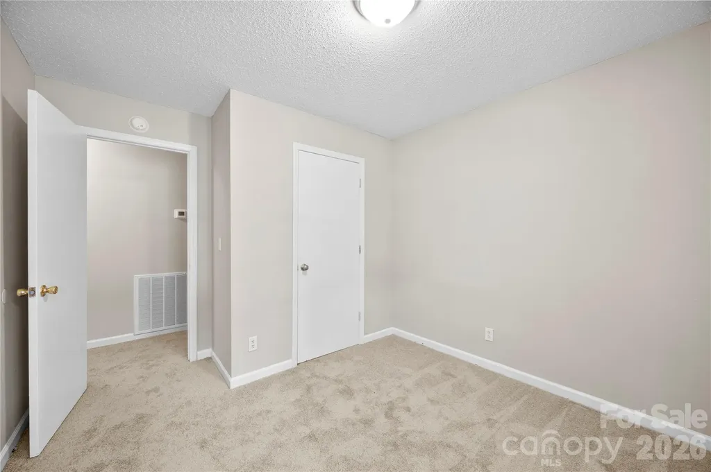 4525 Rolling Hill Drive Charlotte NC 28213