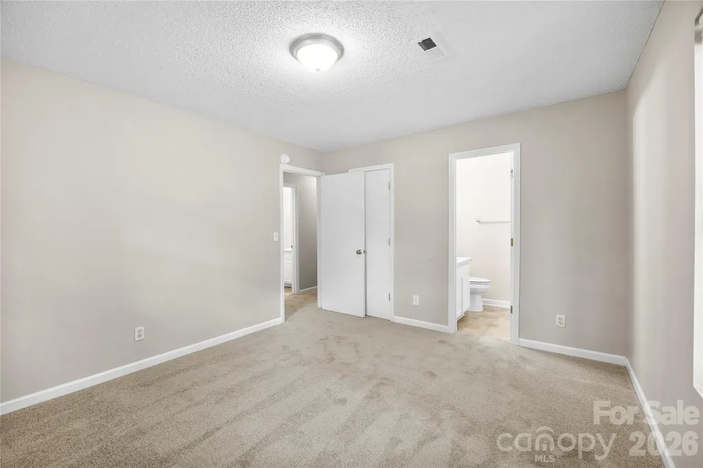 4525 Rolling Hill Drive Charlotte NC 28213