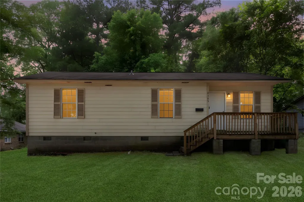 4525 Rolling Hill Drive Charlotte NC 28213