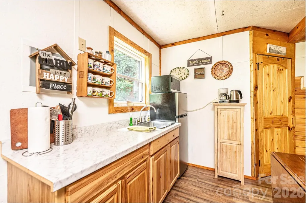 4462 Maple Grove Church Road Collettsville NC 28611