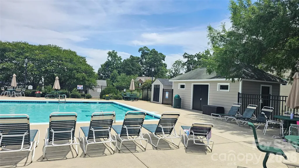 12519 Wandering Brook Drive Charlotte NC 28273