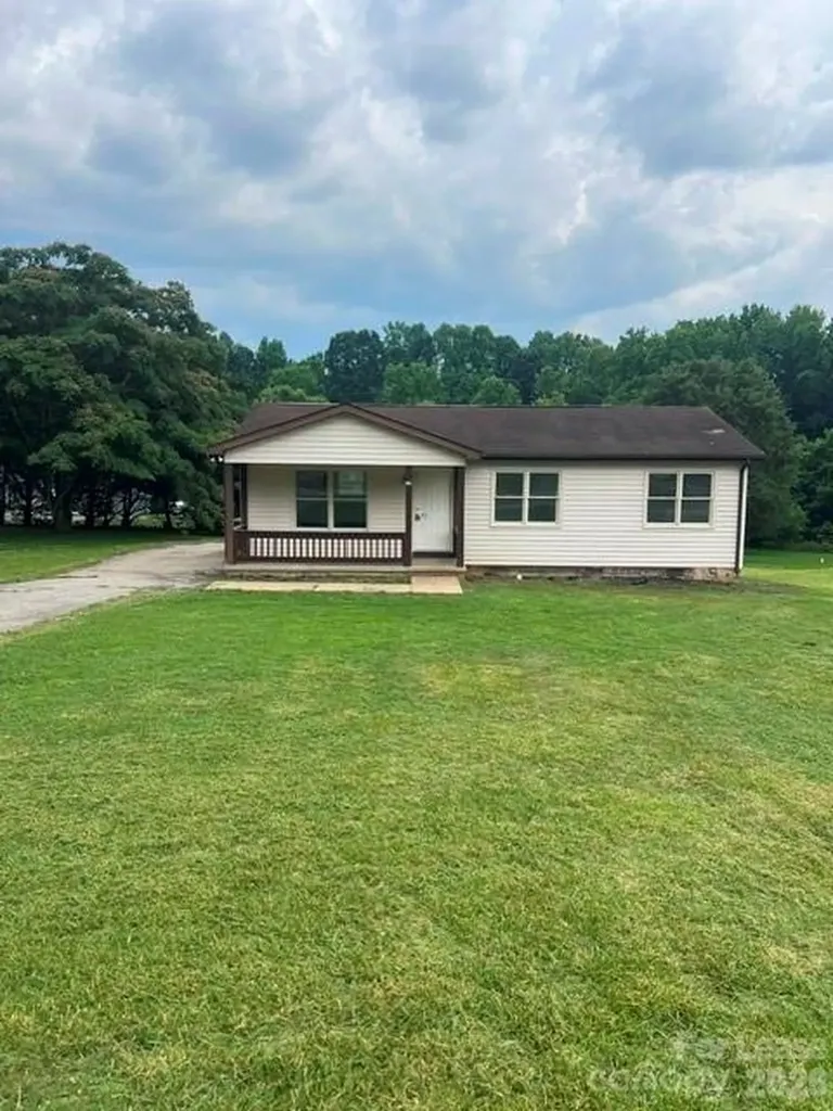 328 Millsaps Road Statesville NC 28625