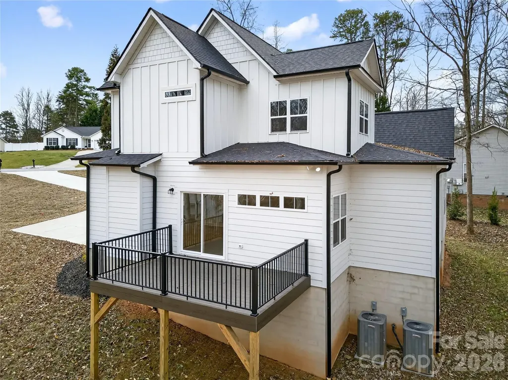 140 Meadowfall Lane Troutman NC 28166