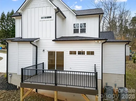 140 Meadowfall Lane Troutman NC 28166