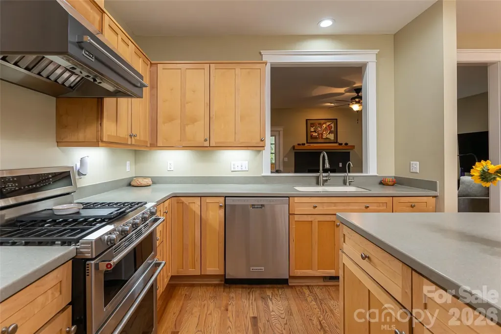 1328 Heathbrook Circle Asheville NC 28803
