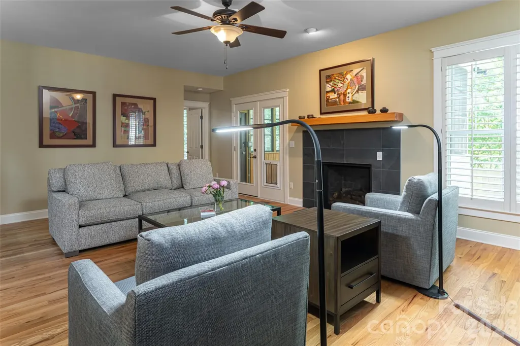 1328 Heathbrook Circle Asheville NC 28803