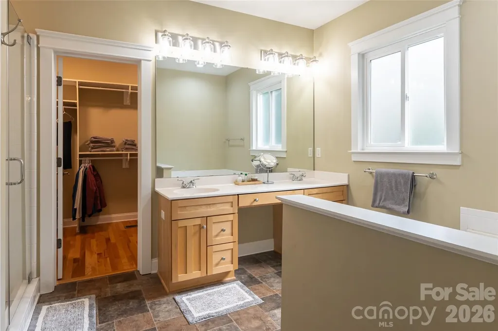 1328 Heathbrook Circle Asheville NC 28803