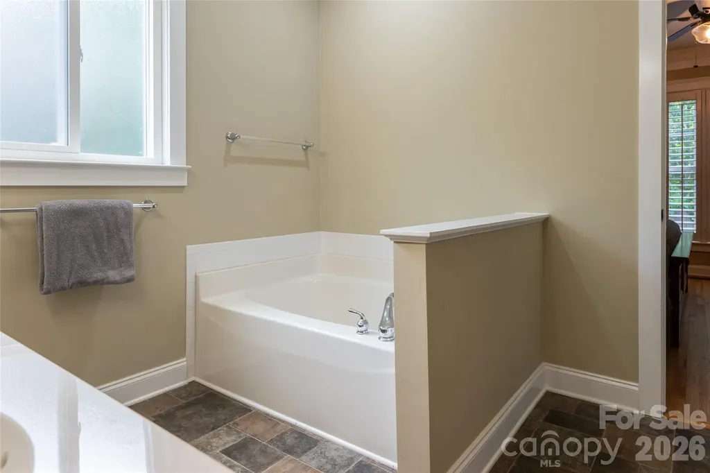 1328 Heathbrook Circle Asheville NC 28803