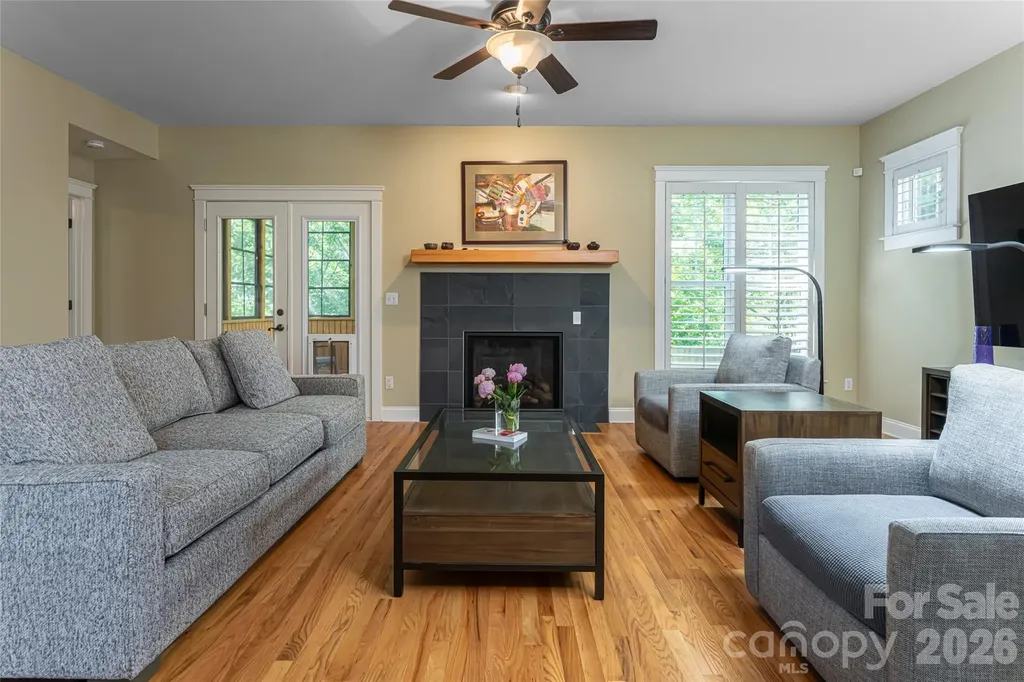 1328 Heathbrook Circle Asheville NC 28803
