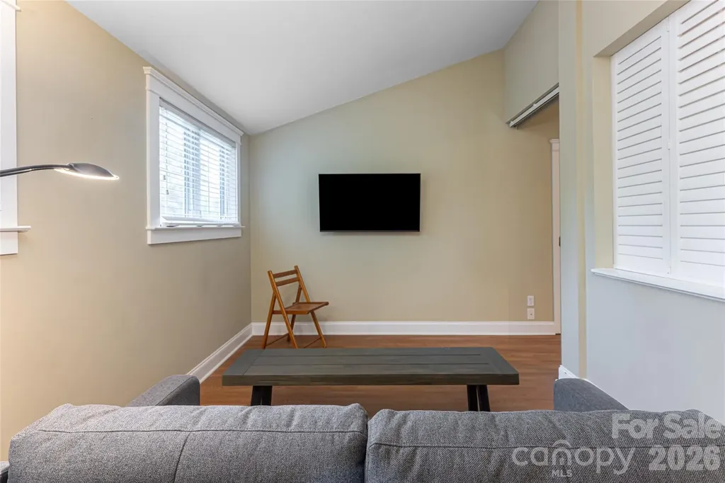 1328 Heathbrook Circle Asheville NC 28803