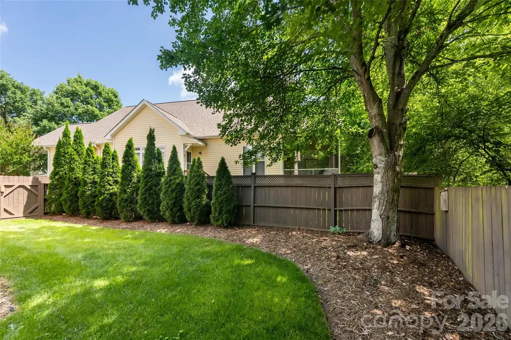1328 Heathbrook Circle Asheville NC 28803