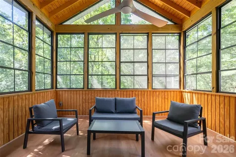 1328 Heathbrook Circle Asheville NC 28803
