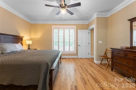 1328 Heathbrook Circle Asheville NC 28803