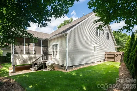 1328 Heathbrook Circle Asheville NC 28803