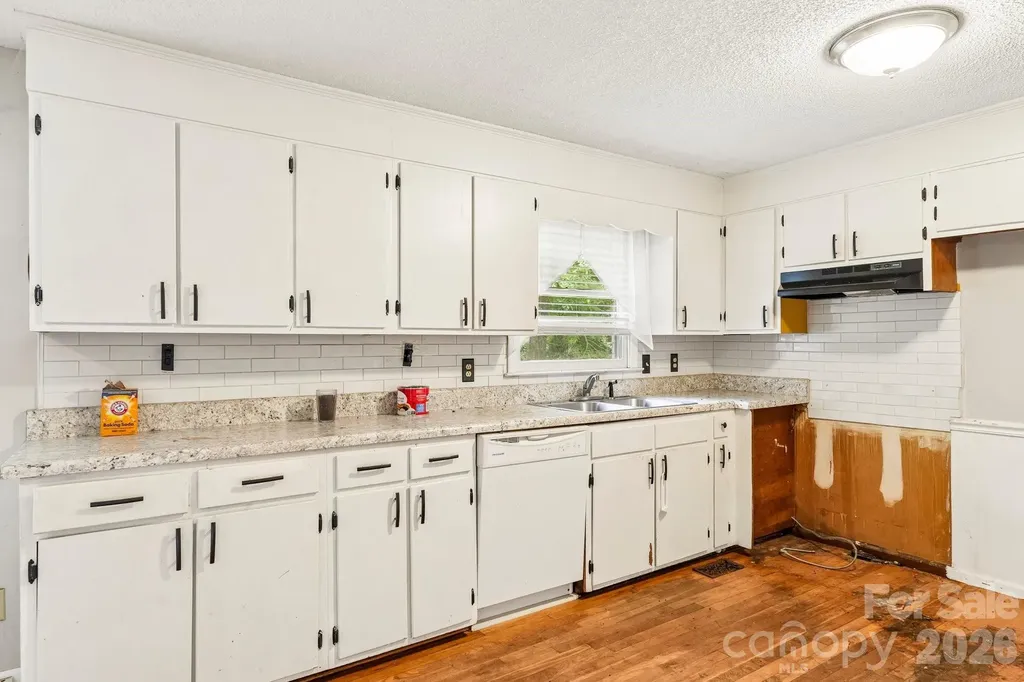 2130 23rd Street Place NE Hickory NC 28601