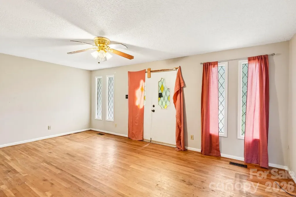 2130 23rd Street Place NE Hickory NC 28601