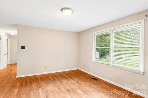 2130 23rd Street Place NE Hickory NC 28601