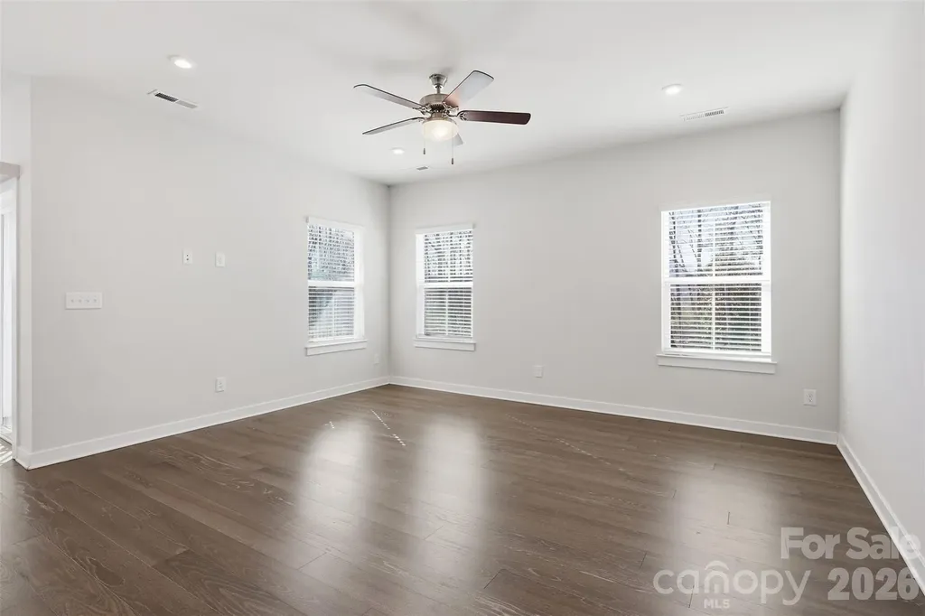 6334 Cambridge Drive Harrisburg NC 28075