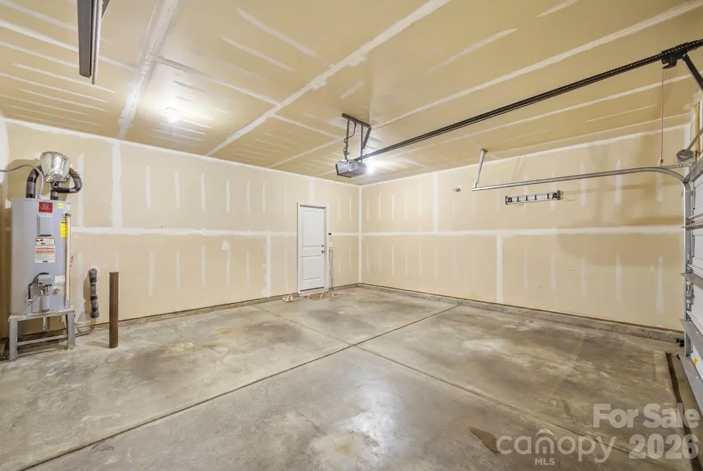 423 Knothole Lane Charlotte NC 28214