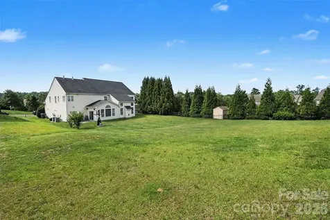 4396 Foxfield Court Harrisburg NC 28075