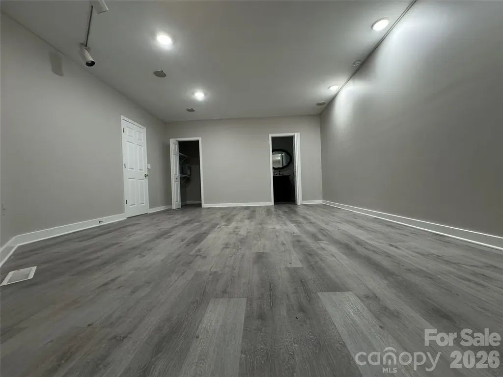 7825 Plott Road Charlotte NC 28215
