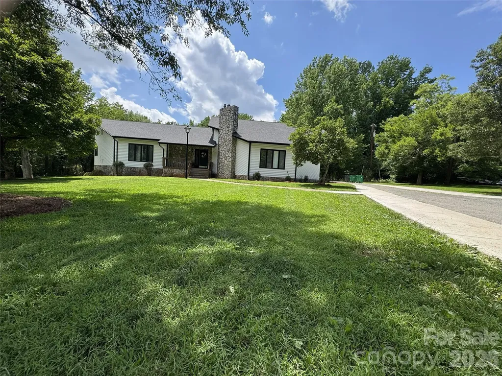 7825 Plott Road Charlotte NC 28215
