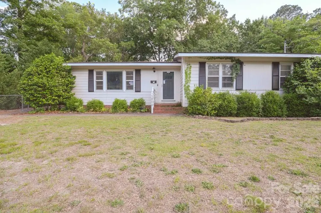 1809 Manteo Street Fayetteville NC 28303