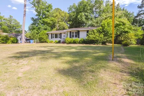 1809 Manteo Street Fayetteville NC 28303