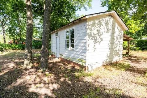 1809 Manteo Street Fayetteville NC 28303