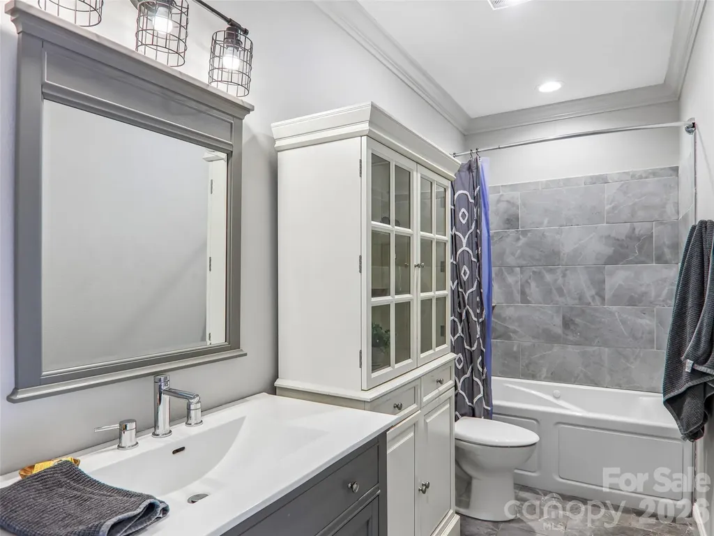 77 Willow Stone Way Hendersonville NC 28792