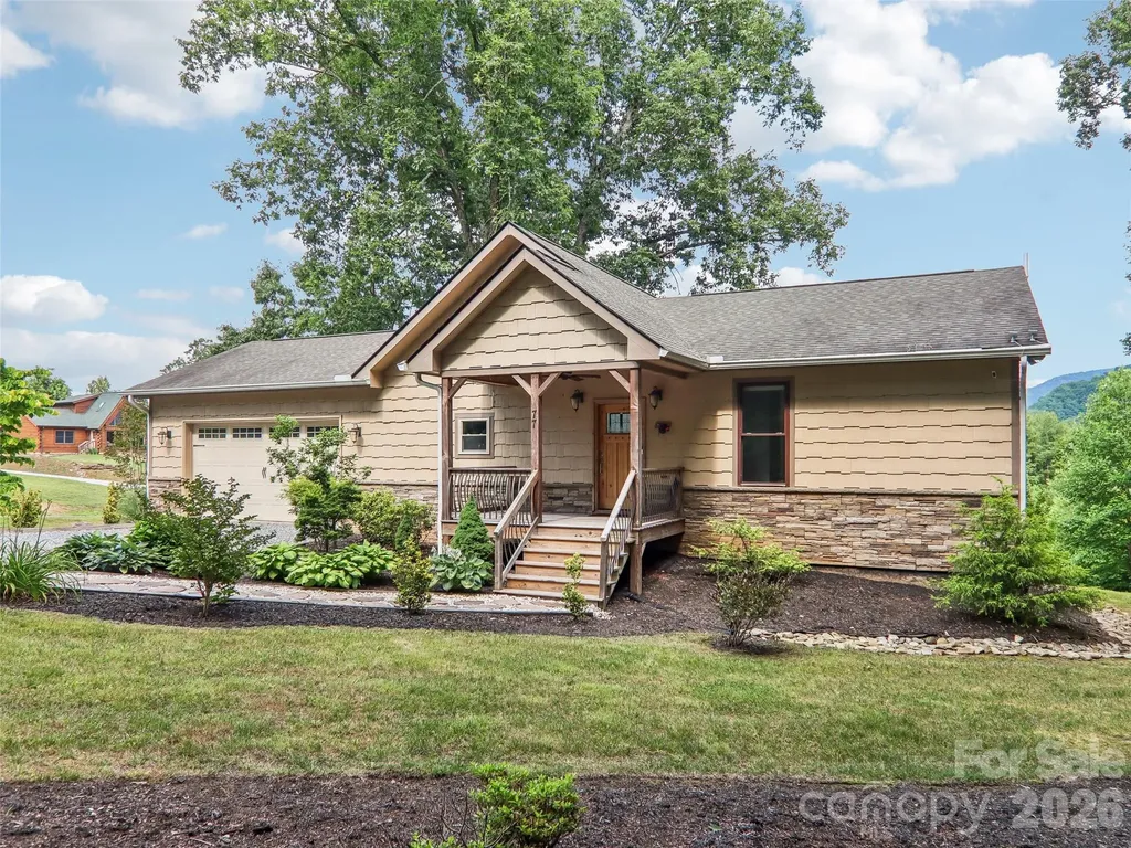 77 Willow Stone Way Hendersonville NC 28792